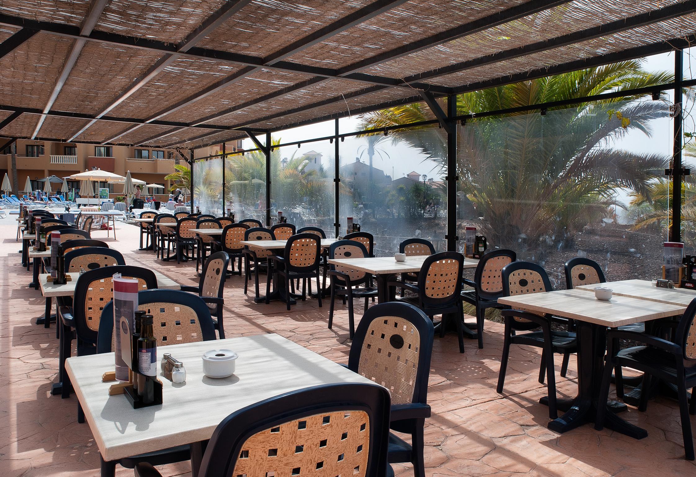 Grand Muthu Golf Plaza Hotel San Miguel de Abona Exterior foto A restaurant in Israel