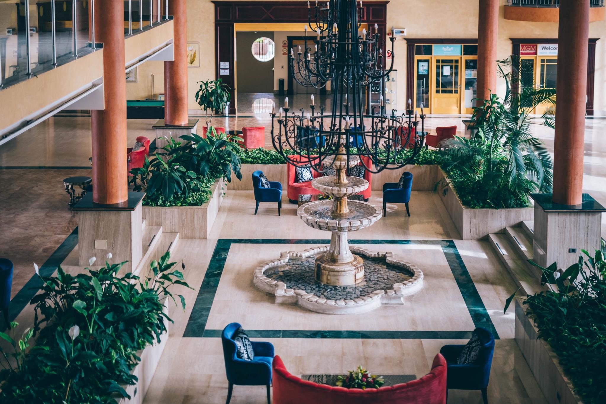 Grand Muthu Golf Plaza Hotel San Miguel de Abona Exterior foto The lobby of the hotel
