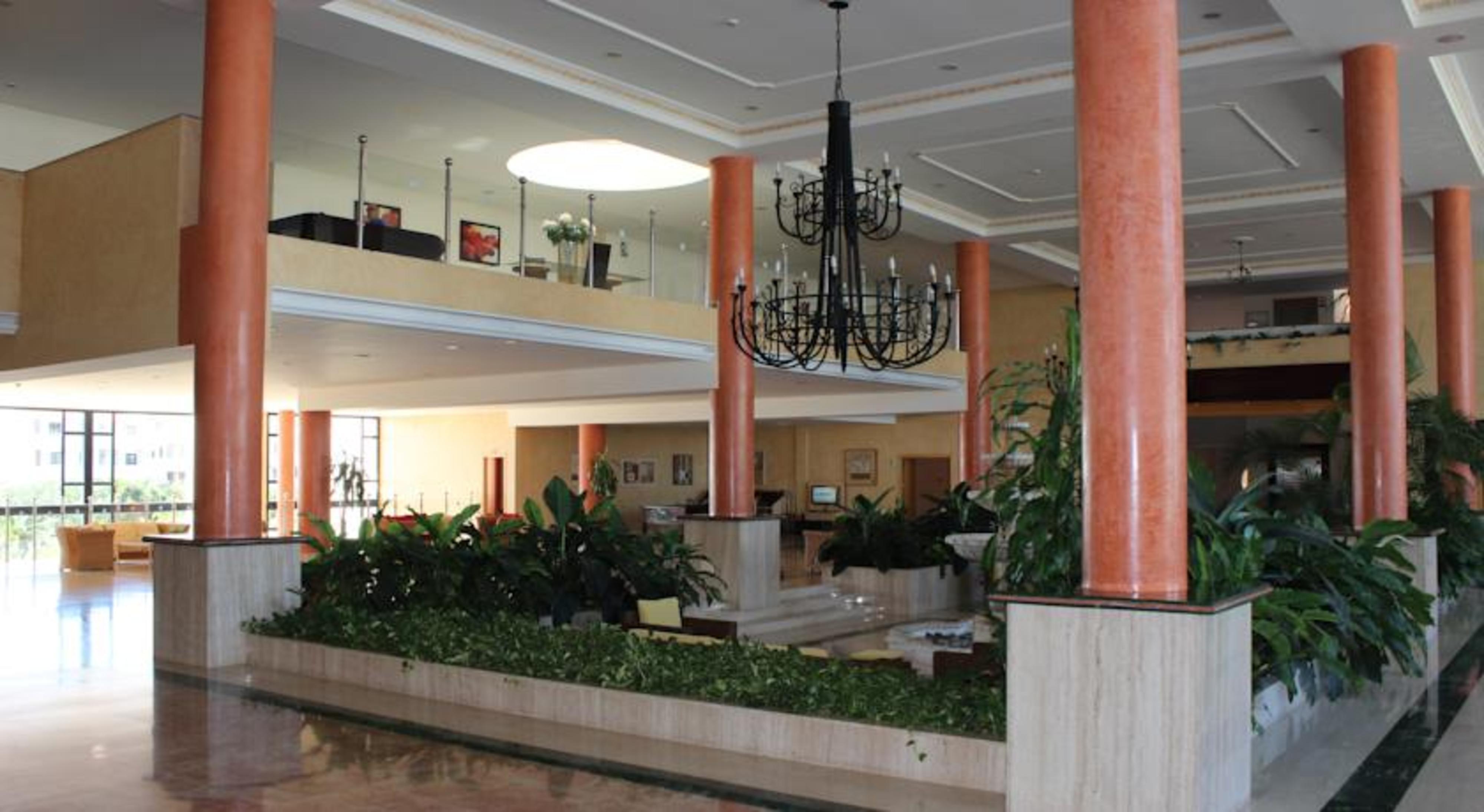 Grand Muthu Golf Plaza Hotel San Miguel de Abona Exterior foto Lobby of the hotel