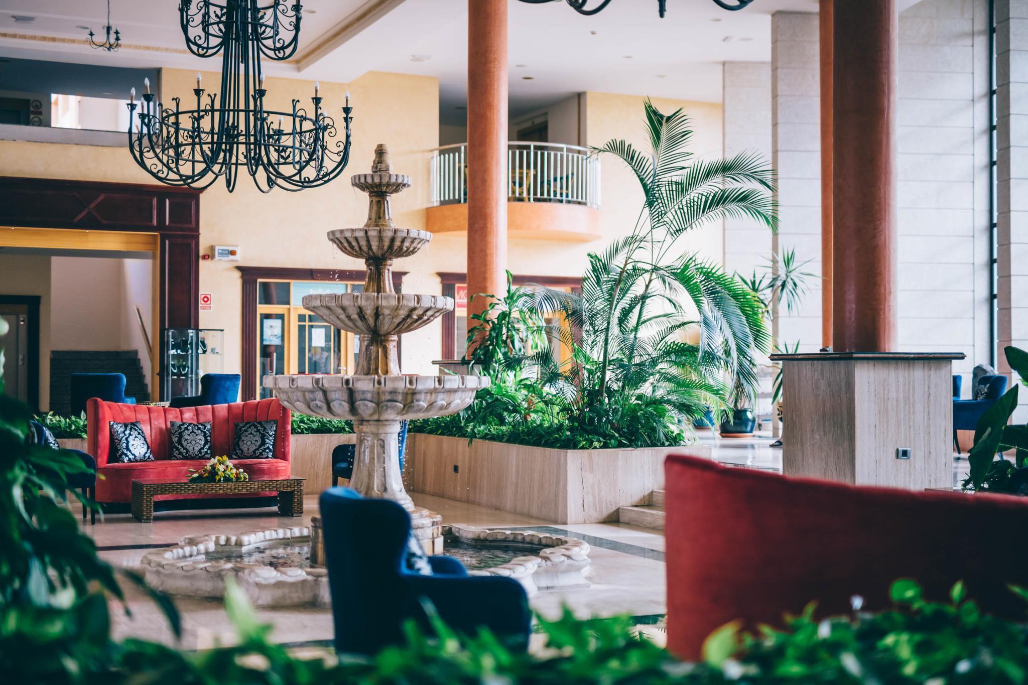 Grand Muthu Golf Plaza Hotel San Miguel de Abona Exterior foto The lobby of the hotel