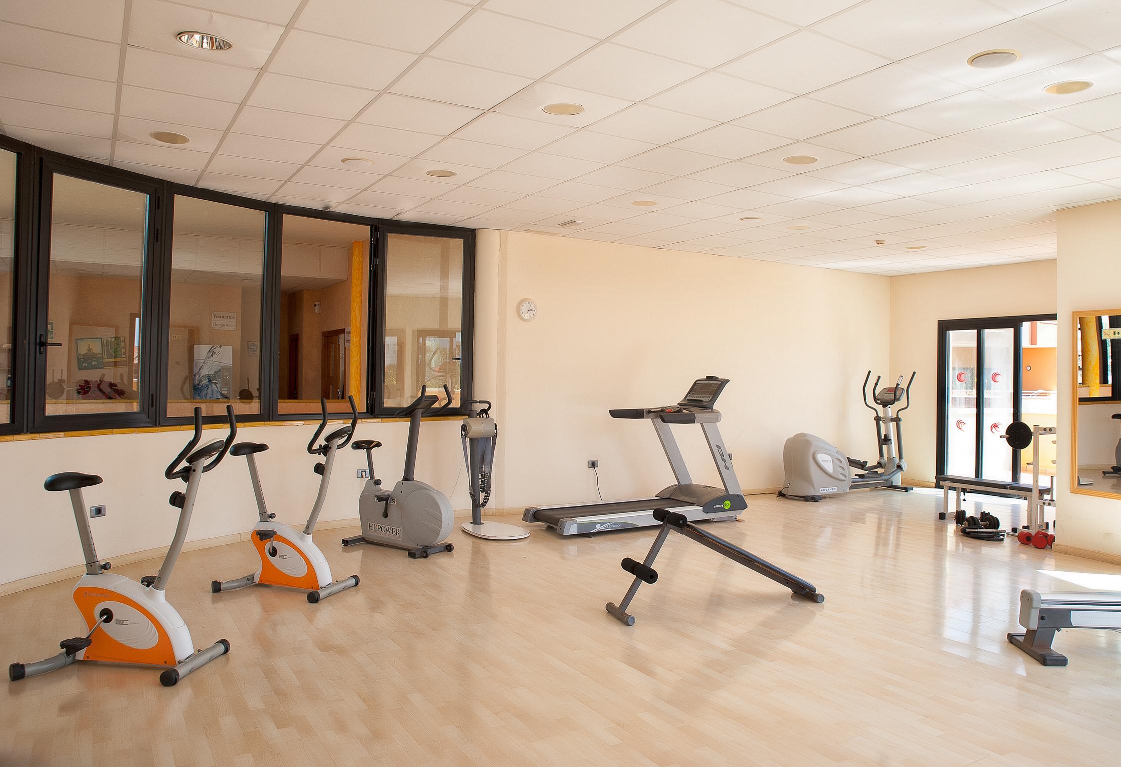 Grand Muthu Golf Plaza Hotel San Miguel de Abona Exterior foto A gym