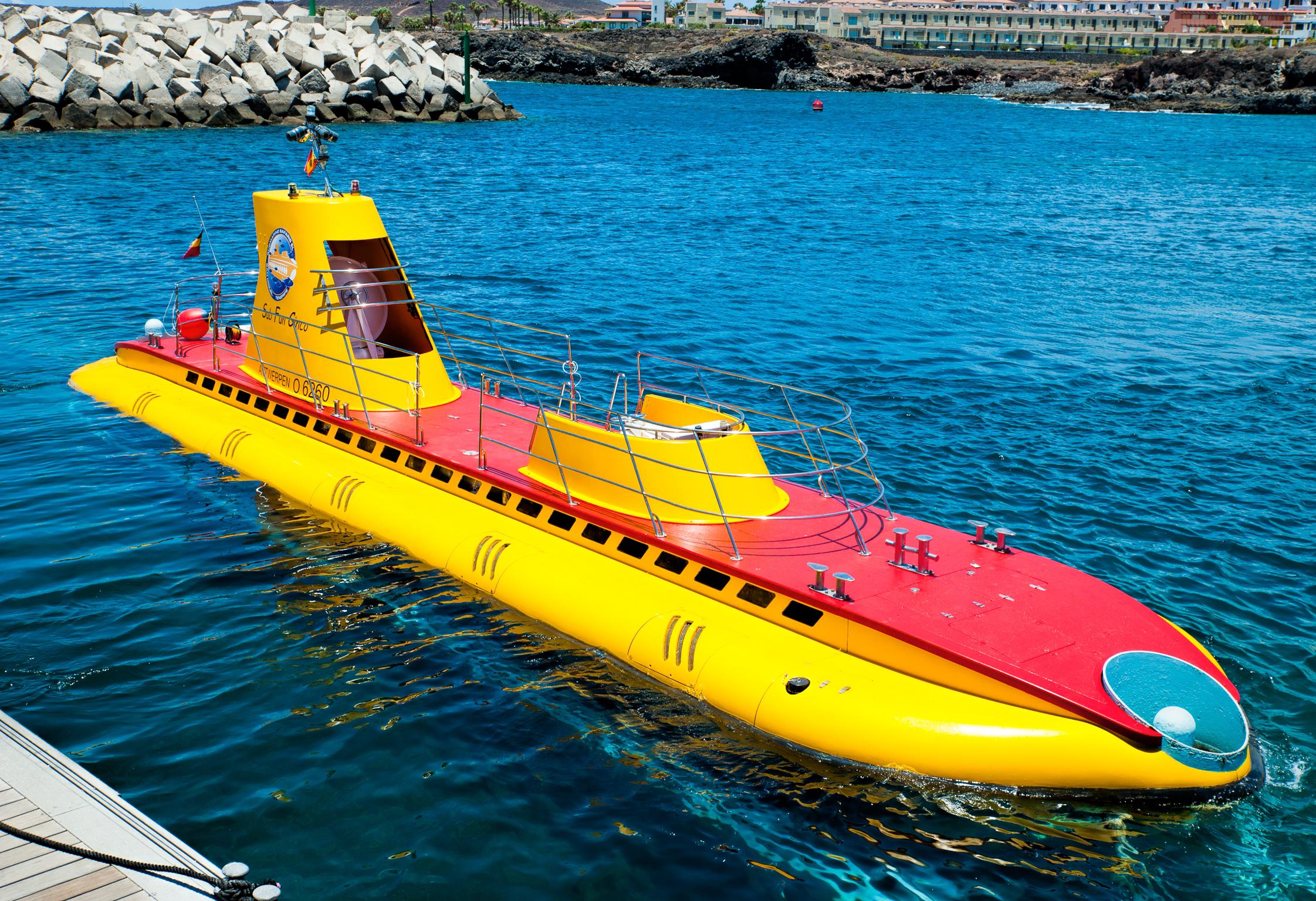 Grand Muthu Golf Plaza Hotel San Miguel de Abona Exterior foto Yellow Submarine