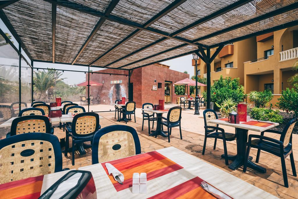 Grand Muthu Golf Plaza Hotel San Miguel de Abona Exterior foto Restaurant